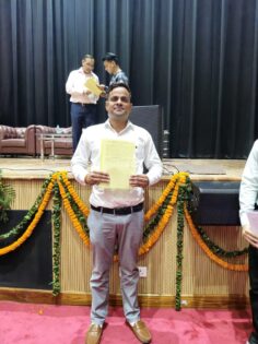 गौरव बहुगुणा, जिन्हें 10 साल की मेहनत और संघर्ष के बाद LT सहायक अध्यापक के रूप में नियुक्ति मिली